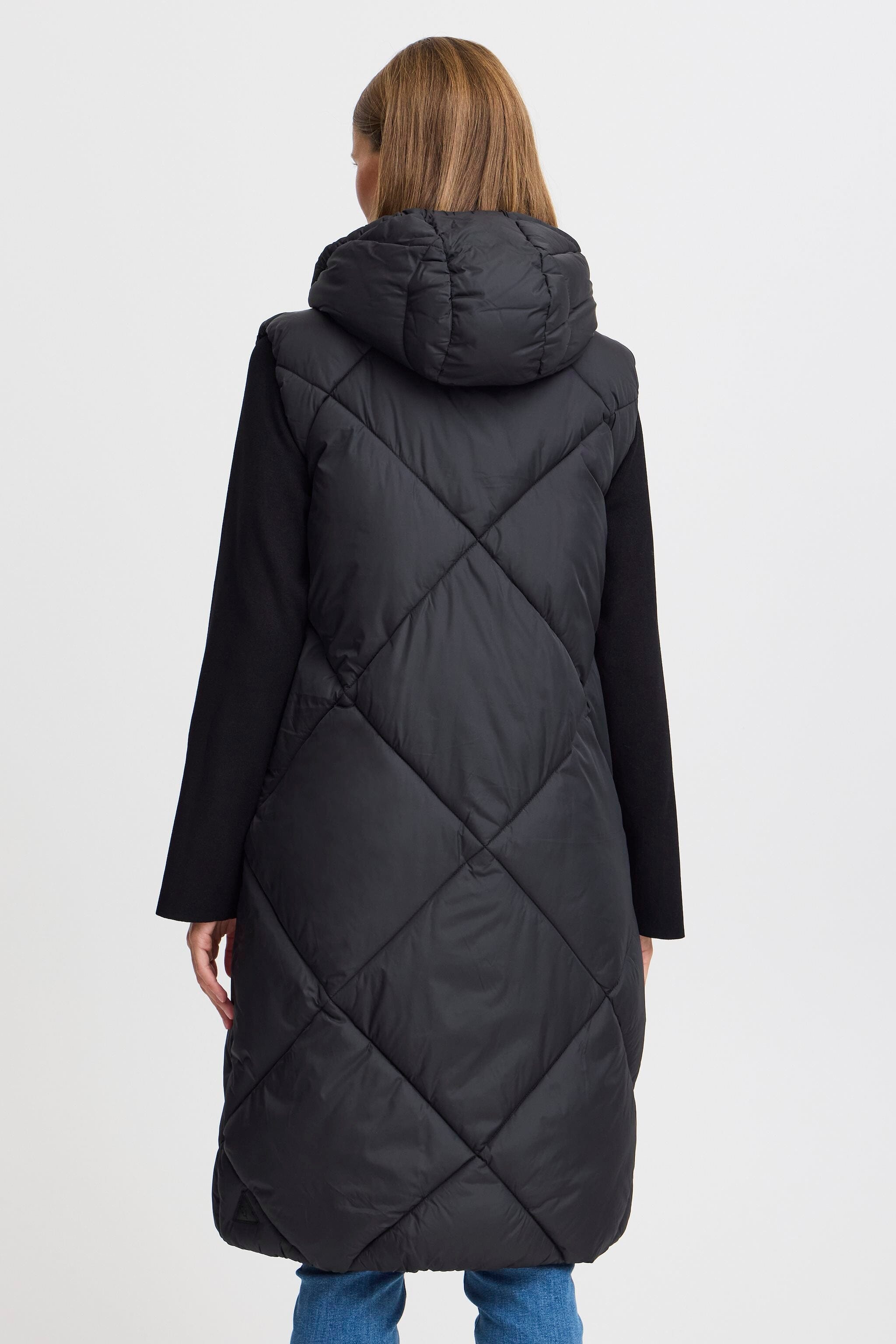 BLACK MIDI PUFFER VEST Jacket B YOUNG 