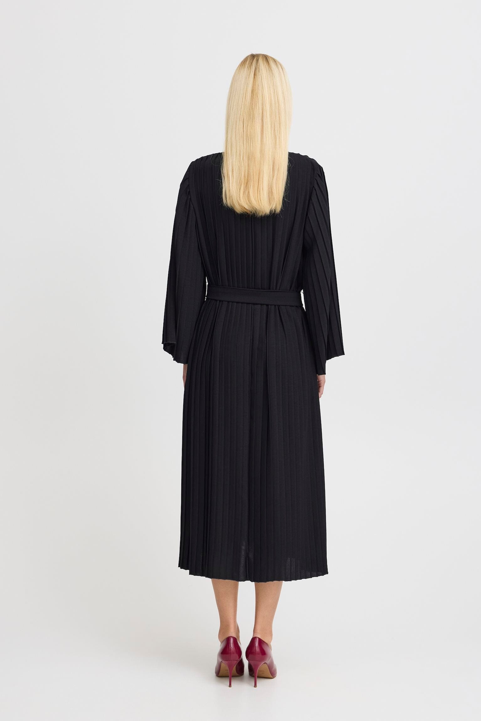 BLACK PLEATED MIDI DRESS Dress B YOUNG 