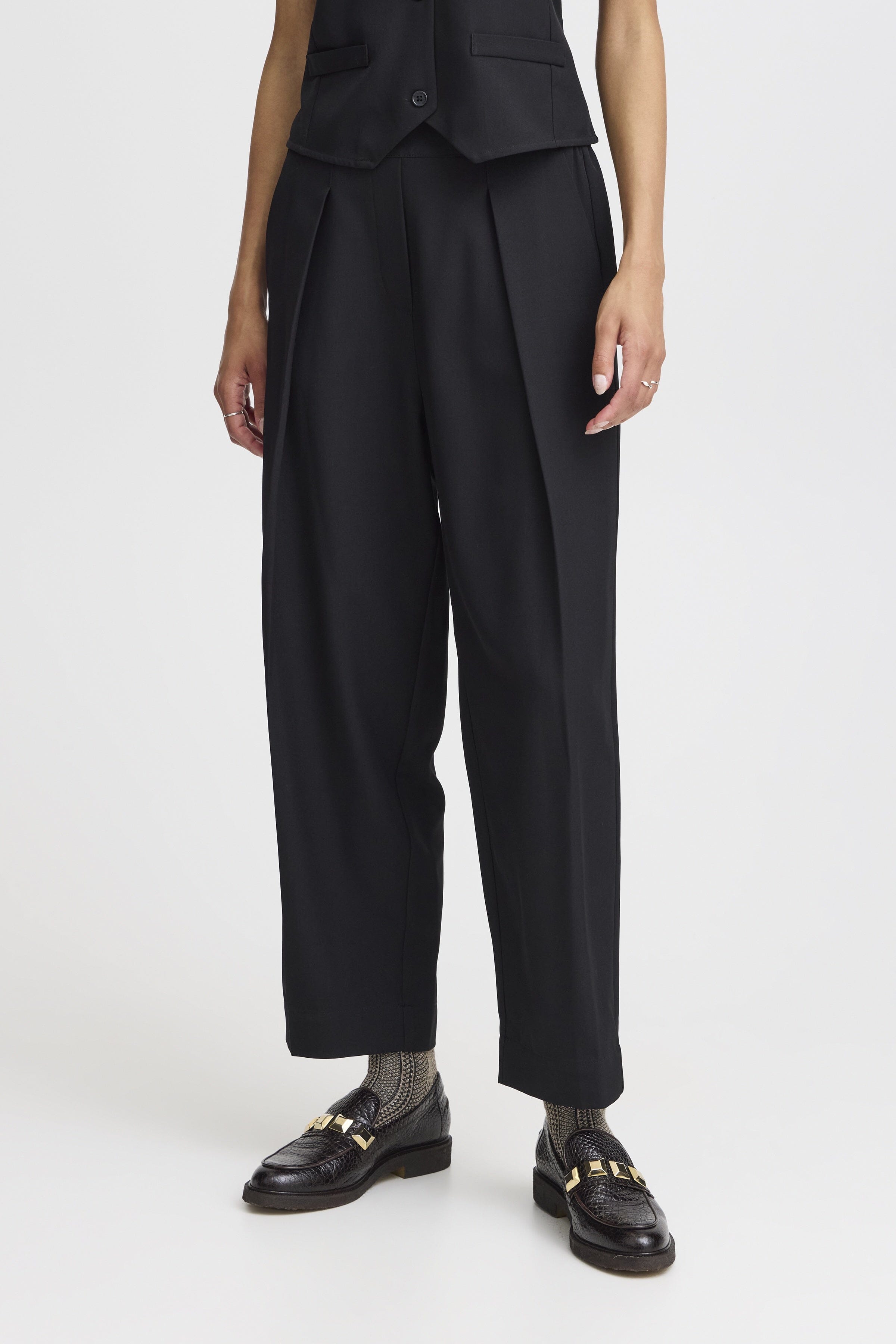 BLACK BARREL TROUSER PANT B YOUNG 