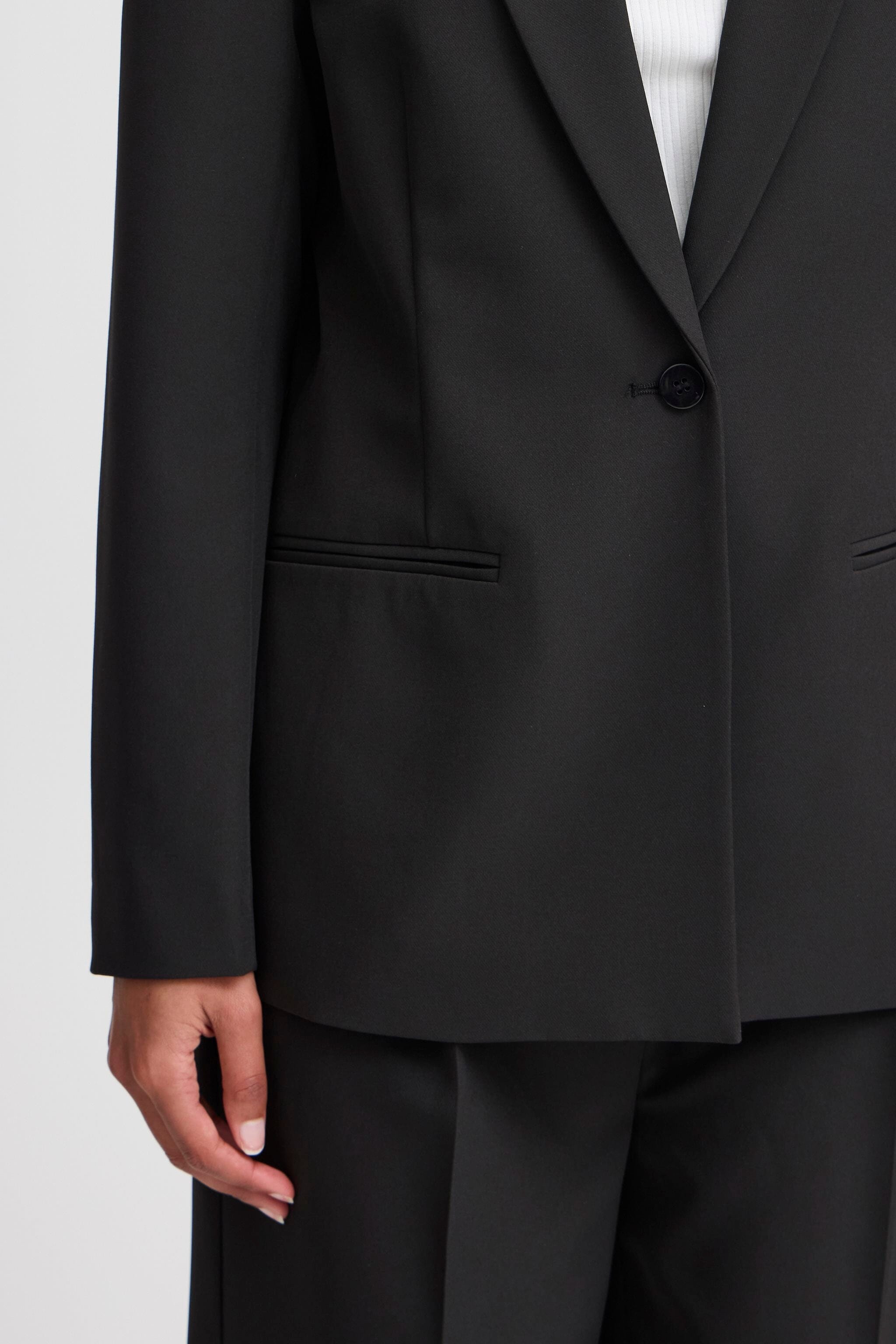 BLACK FITTED OFFICE BLAZER Blazer ICHI 