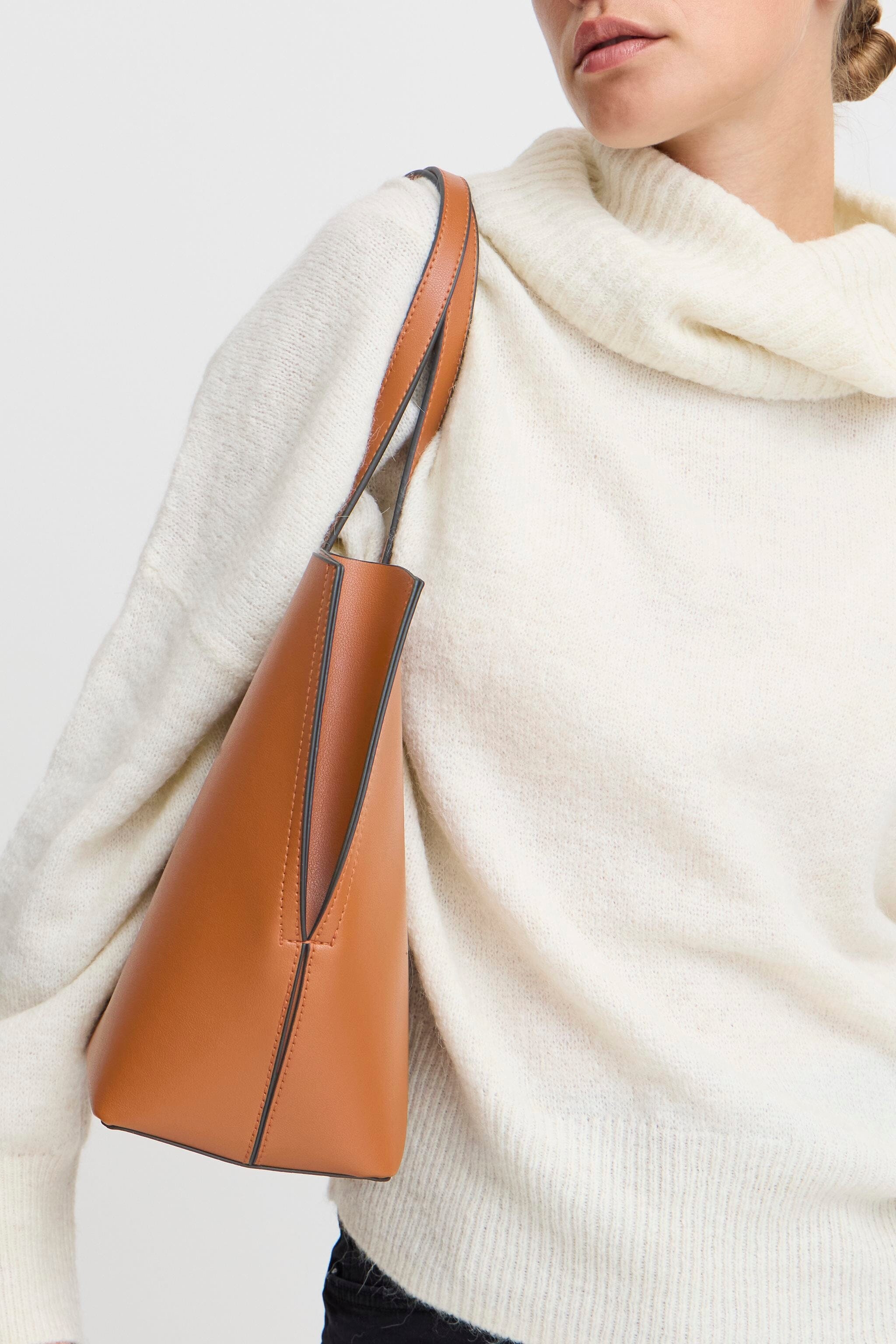 STRUCTURED COGNAC TOTE BAG Accessories ICHI 