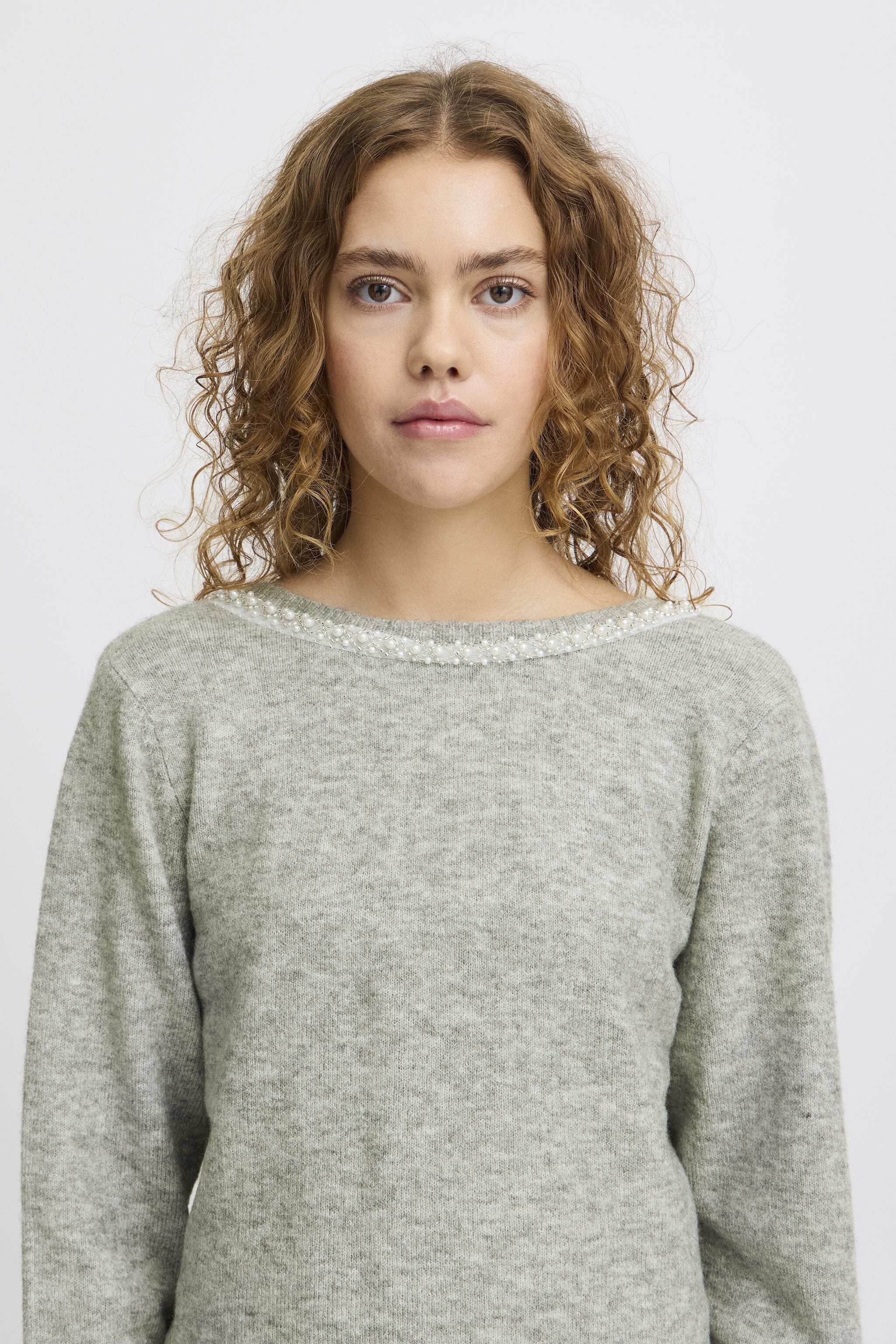 PEARL NECKLINE SWEATER Sweater ICHI 