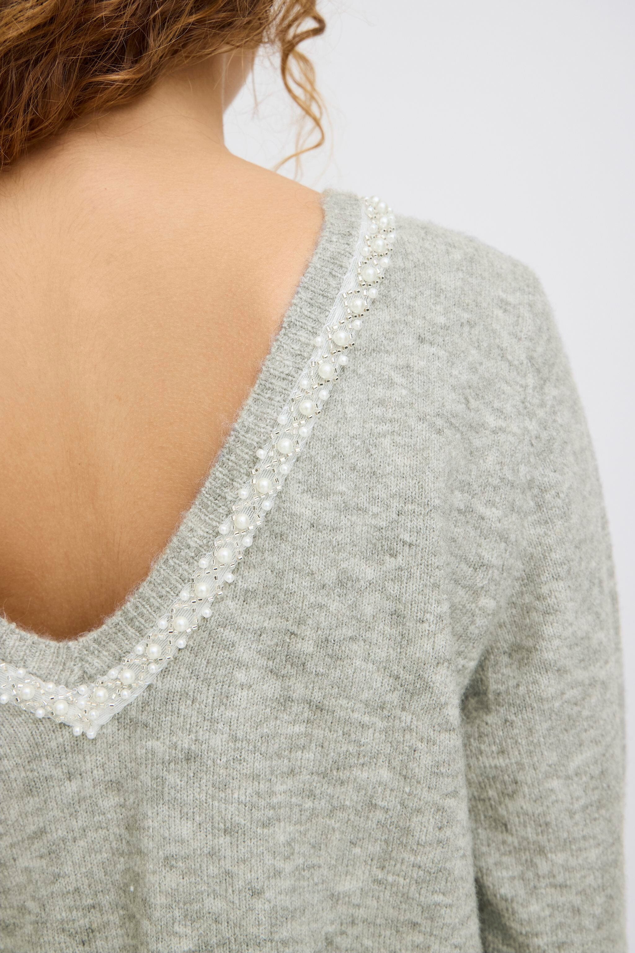 PEARL NECKLINE SWEATER Sweater ICHI 