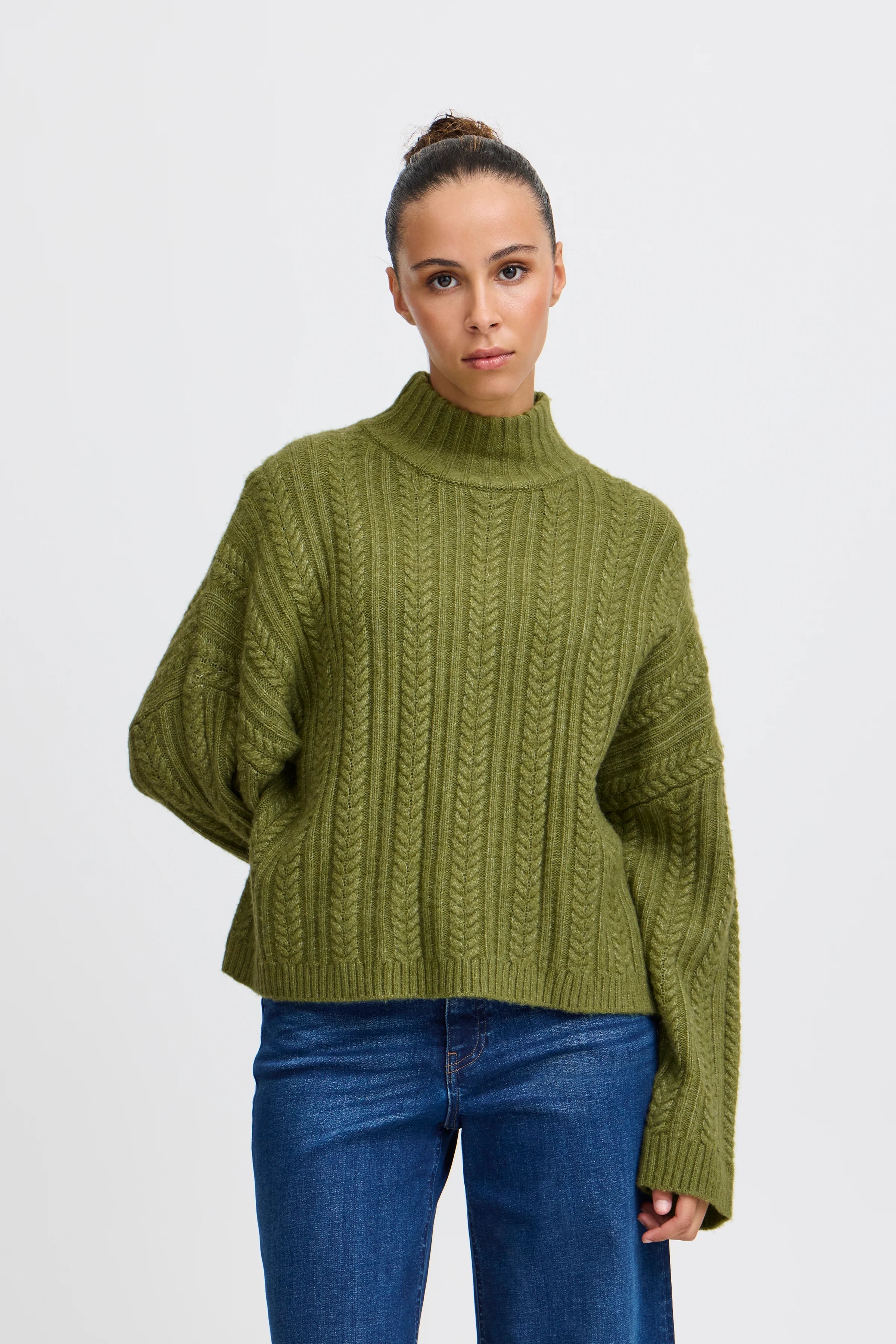 OLIVE CABLE KNIT TURTLENECK SWEATER Sweater ICHI 