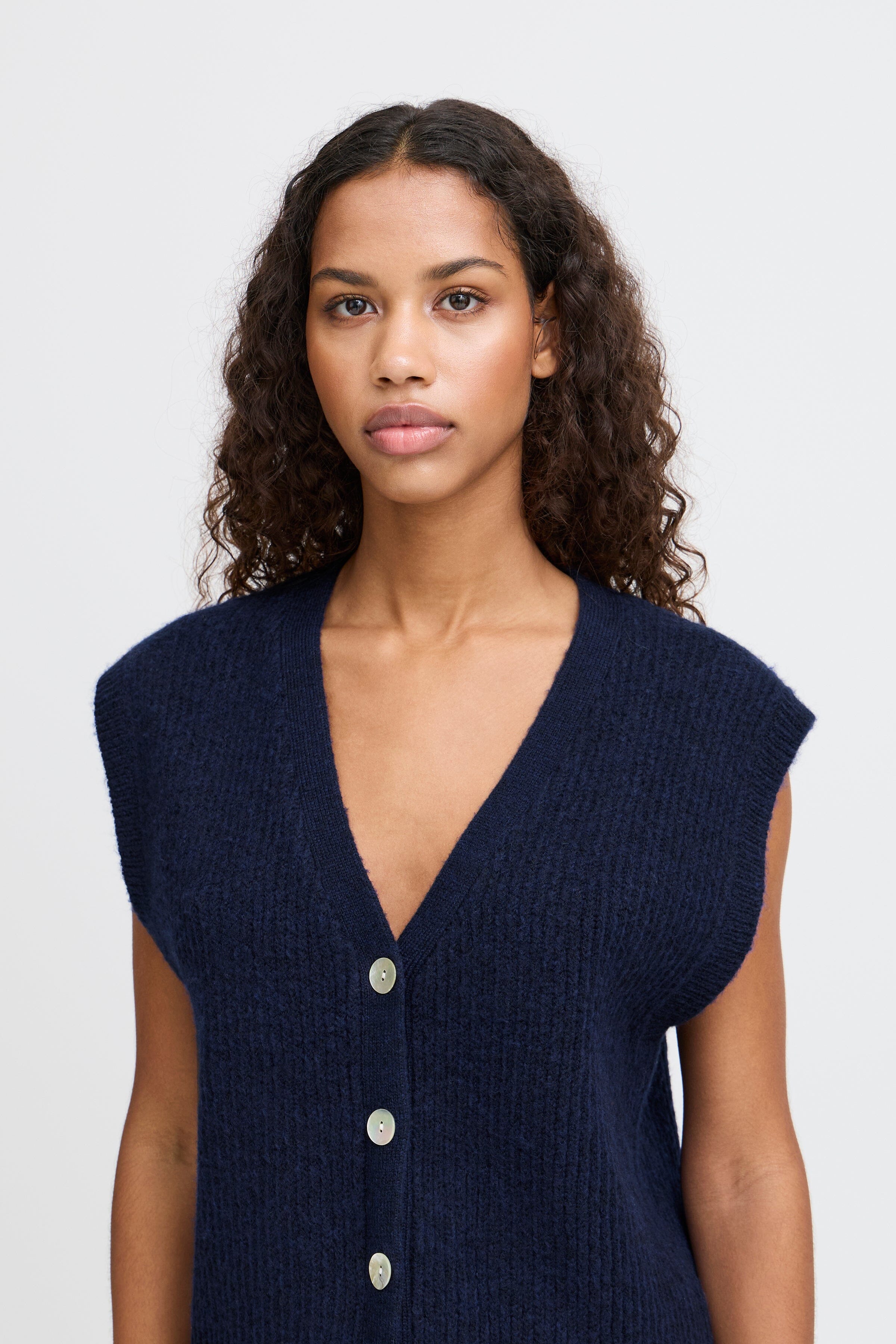 NAVY KNIT VEST VEST ICHI 