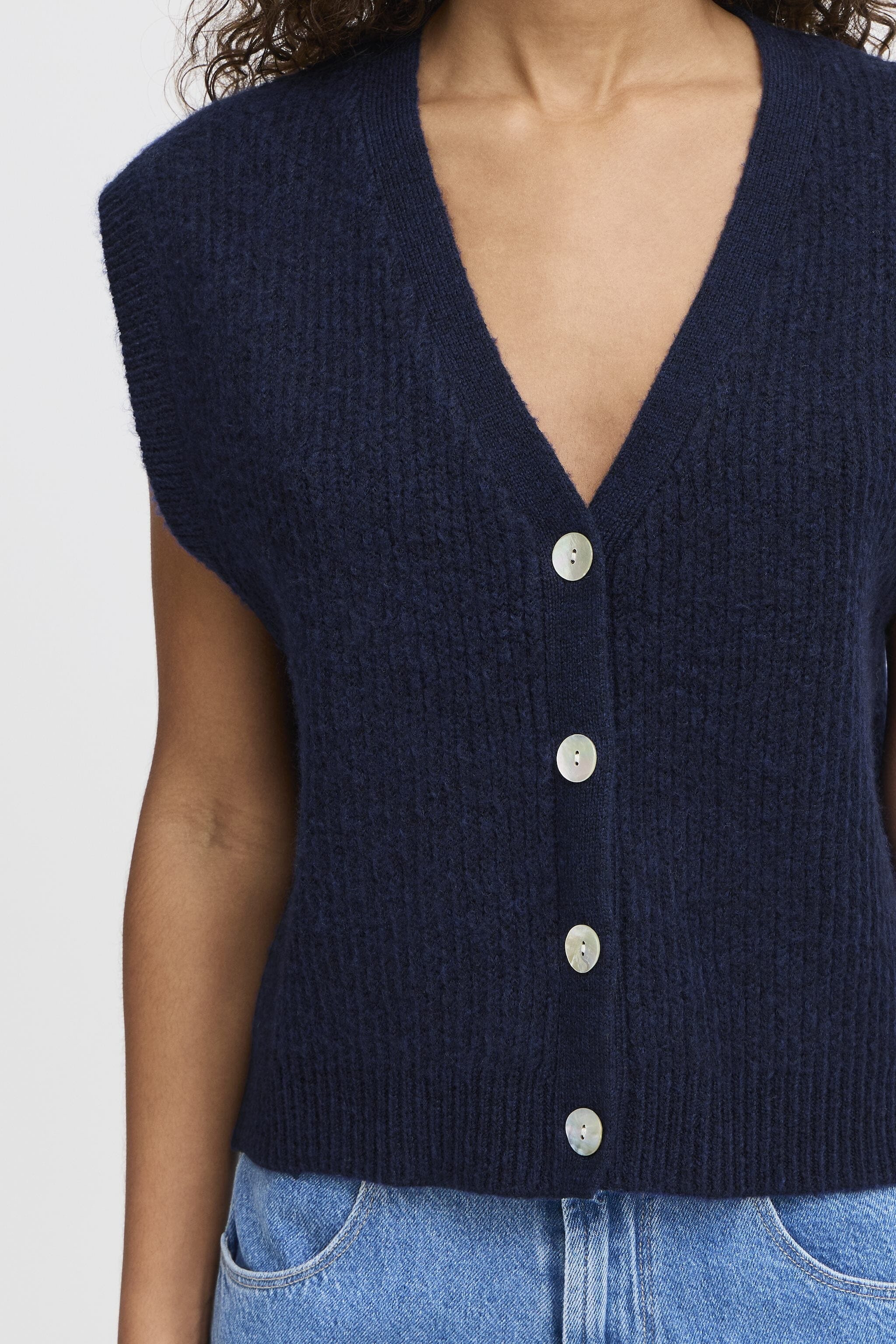 NAVY KNIT VEST VEST ICHI 