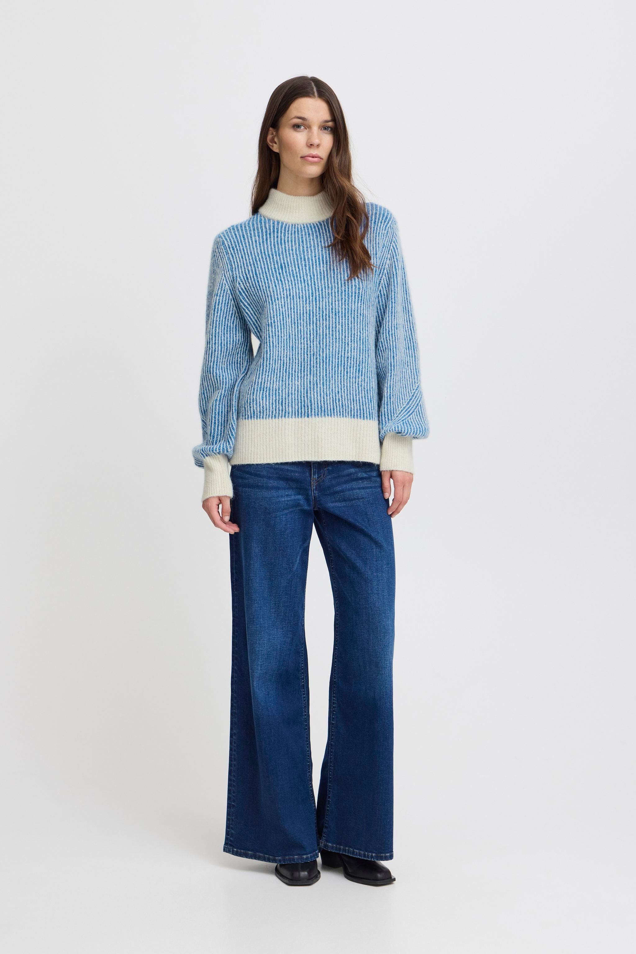 RELAXED FIT FUZZY BLUE SWEATER Sweater ICHI 