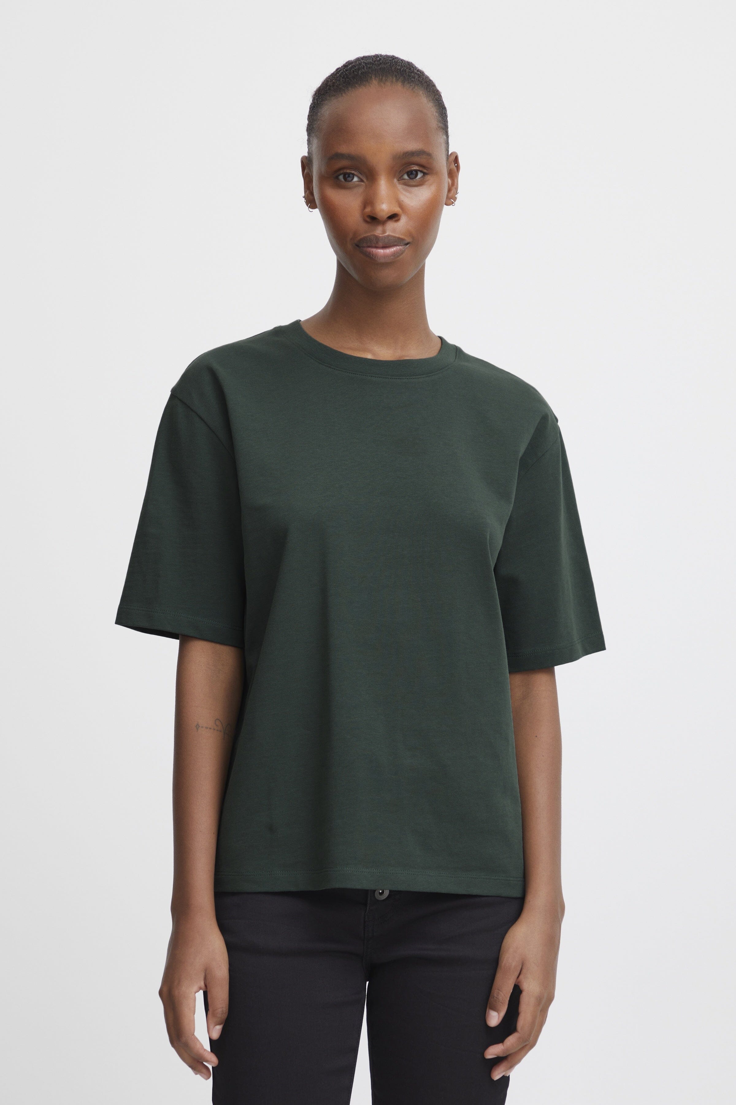 EVERGREEN STRUCTURED TEE Top B YOUNG 