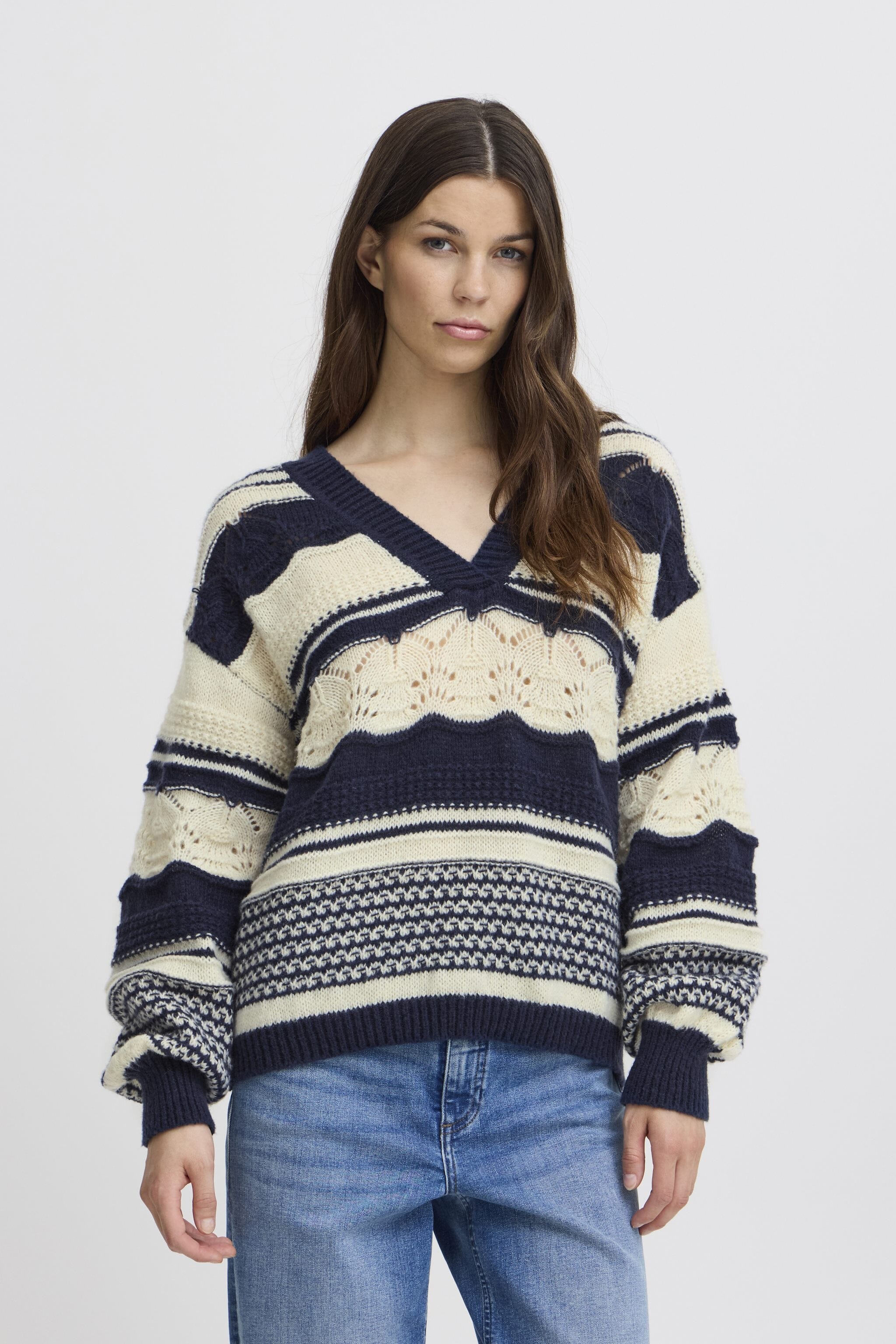 MONTAUK KNIT VNECK SWEATER Sweater ICHI 