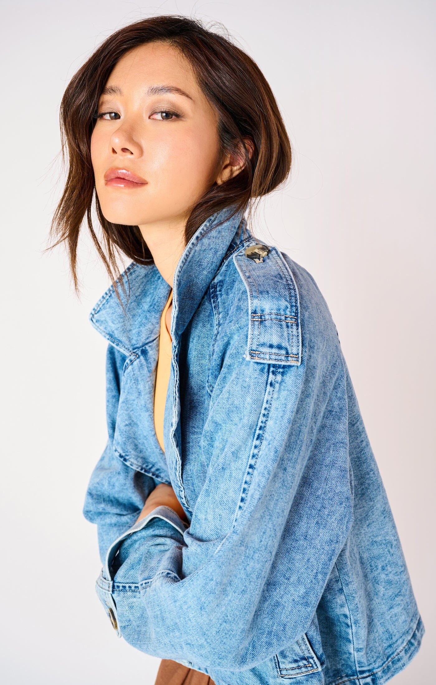 LIGHT WASH DENIM JACKET Jacket Dex 